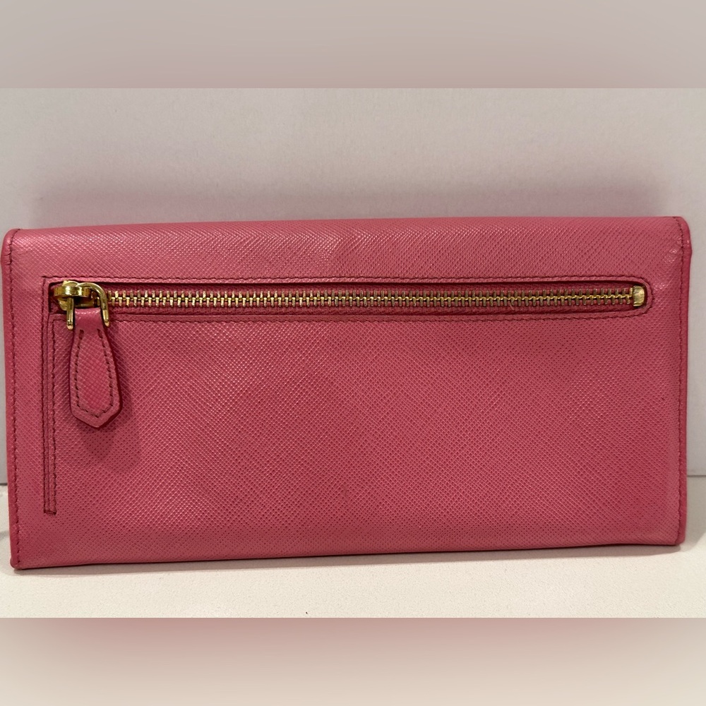 !!Sold!! PRADA SAFFIANO Lock Wallet NWOT - Picture 2 of 14